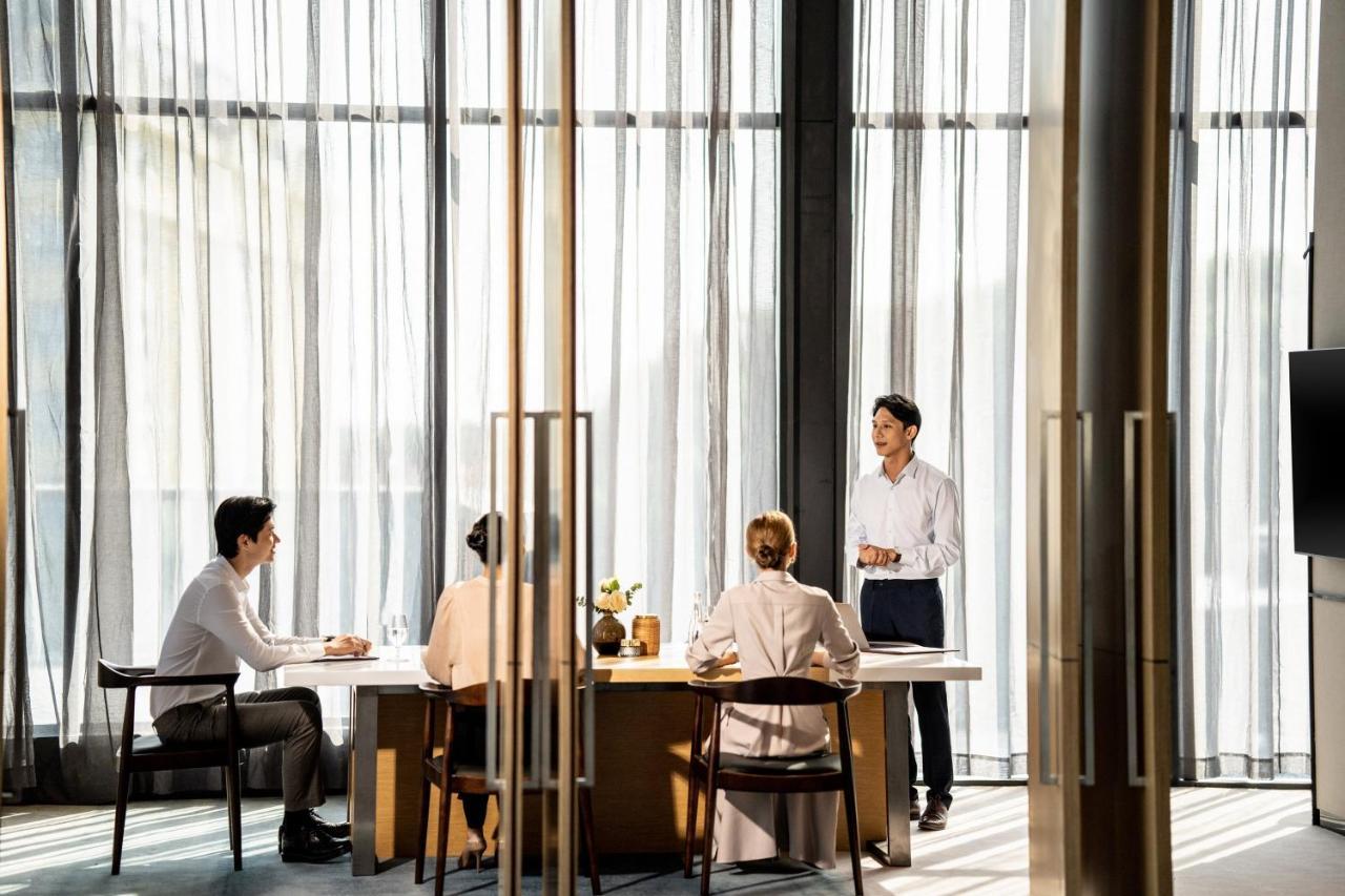 Crowne Plaza Vinh Yen City Centre By Ihg Εξωτερικό φωτογραφία