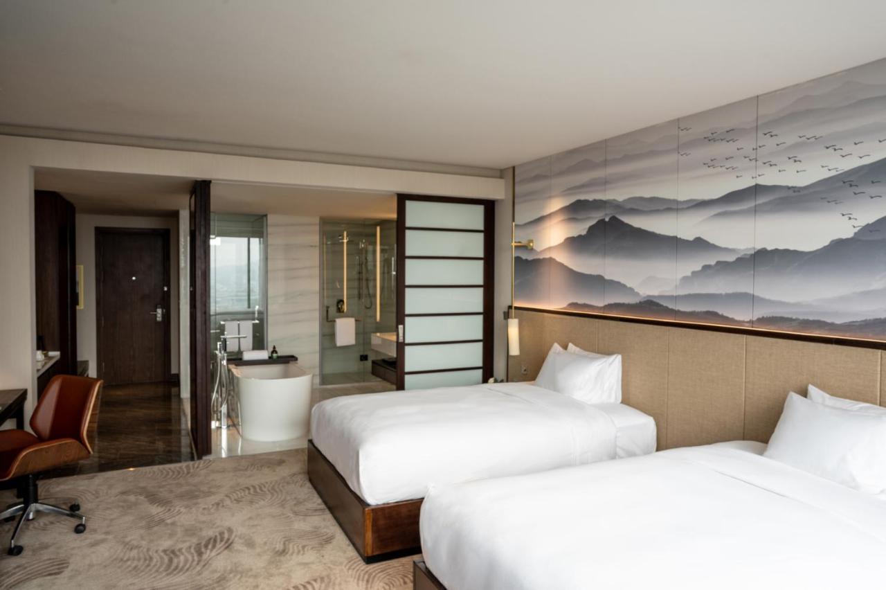 Crowne Plaza Vinh Yen City Centre By Ihg Εξωτερικό φωτογραφία