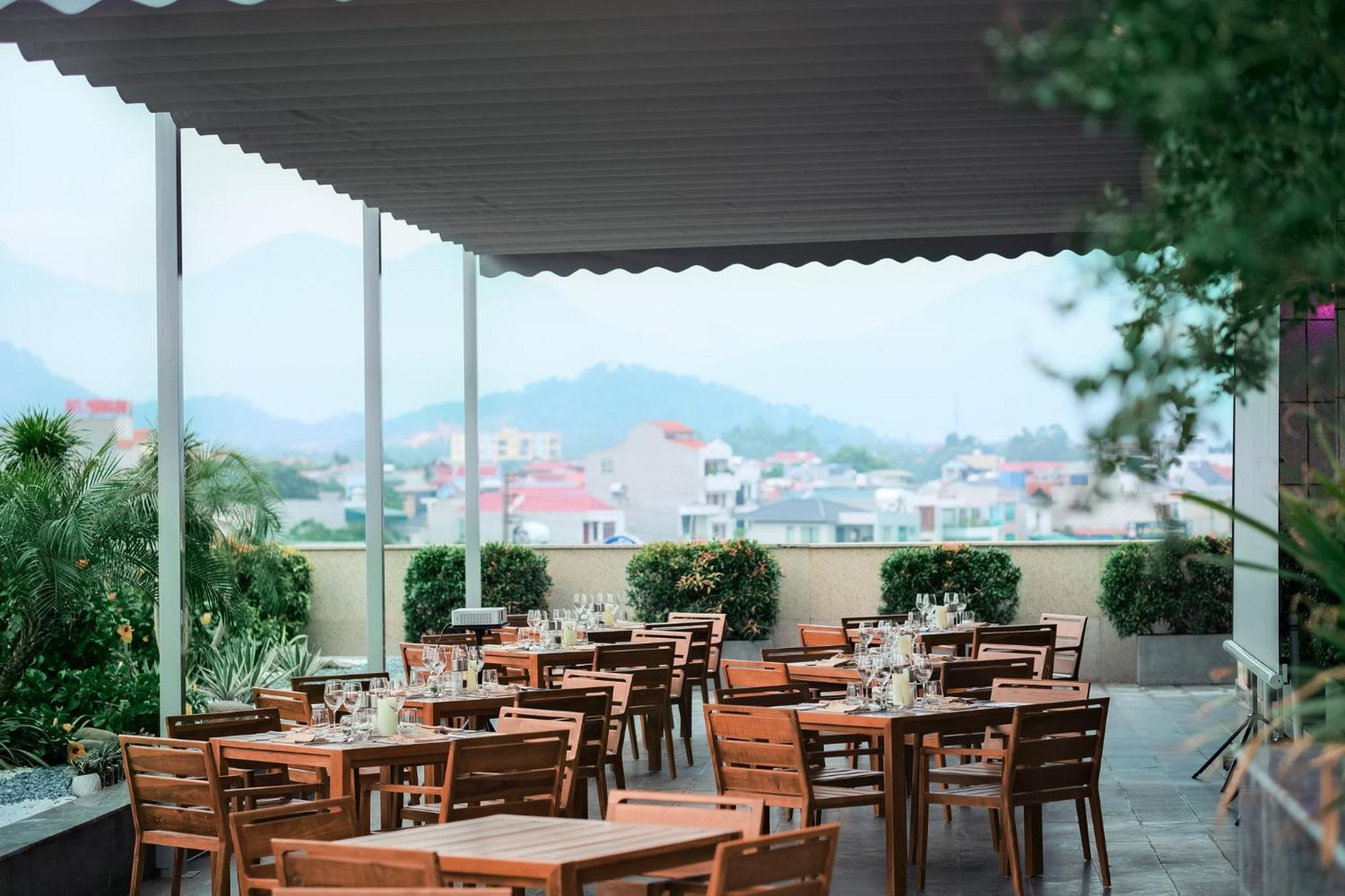 Crowne Plaza Vinh Yen City Centre By Ihg Εξωτερικό φωτογραφία
